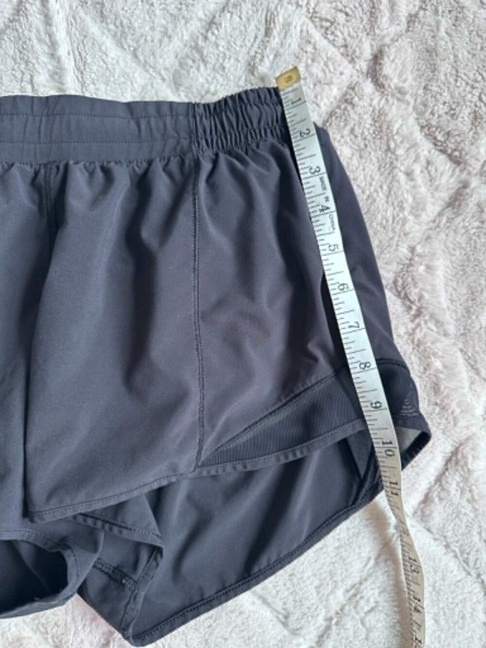 Lululemon | Black Hotty Hot Shorts II | Size 8 - Picture 7 of 10